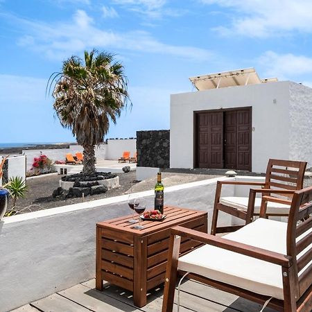 Playa Marina Eco Bungalow Arrieta Arrieta  Eksteriør billede
